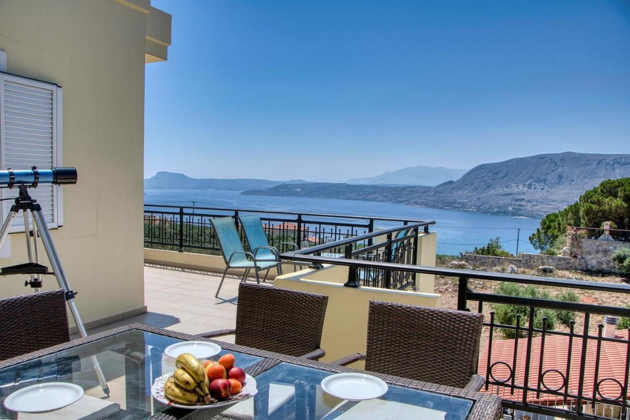 Souda Bay View With Private Pool Near Chania Appartement