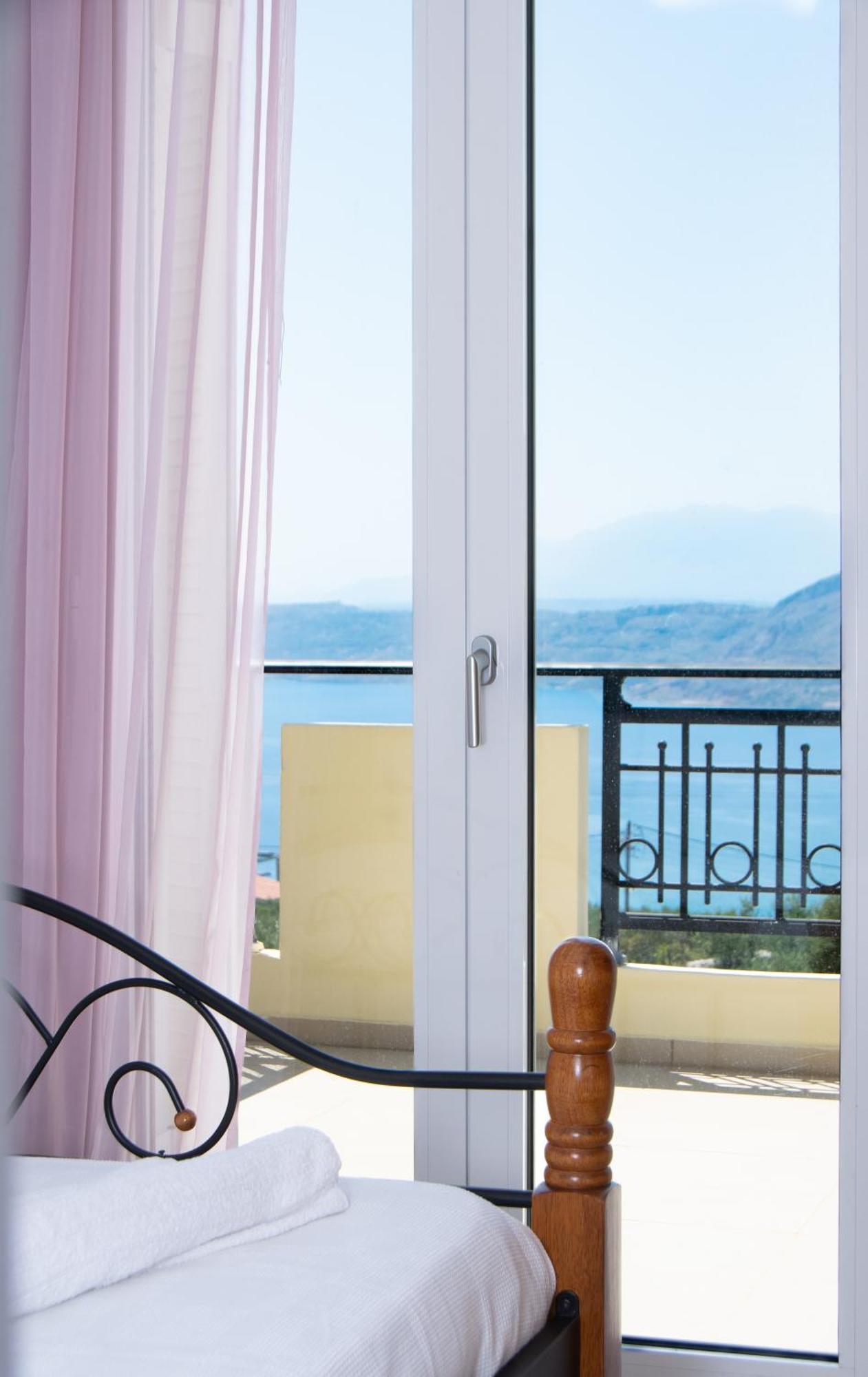 Souda Bay View With Private Pool Near Chania * La Canea